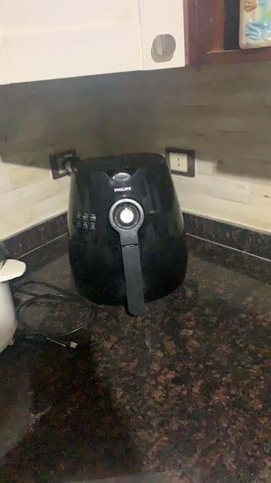 Shared Close To Airport Garden View مشترك بالقرب من المطار مطل على حديقة Apartamento Cairo